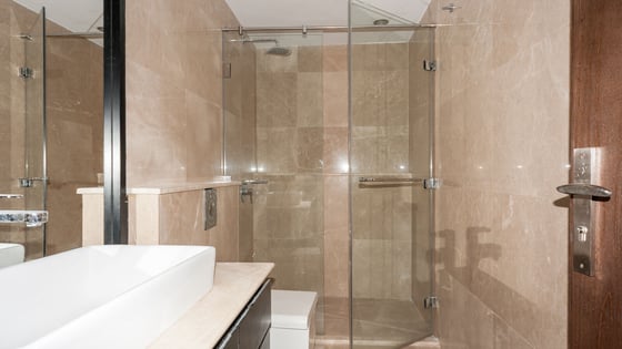 Elegant Loft Apartment with Sea Views in JBR, picture 15