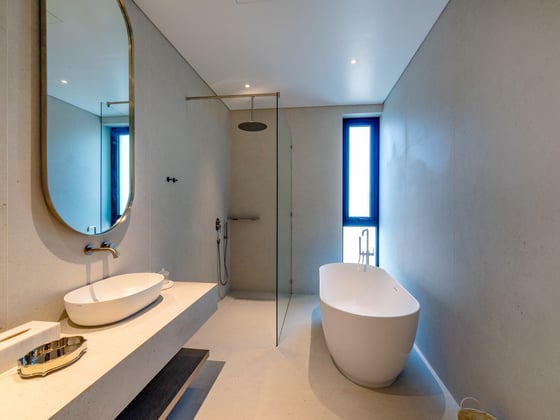 Stunning 4-Bed Custom Made Fully Furnished Villa, picture 36