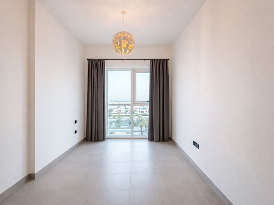 Skyline Living | Modern 2BR in Dubai Hills, picture 6