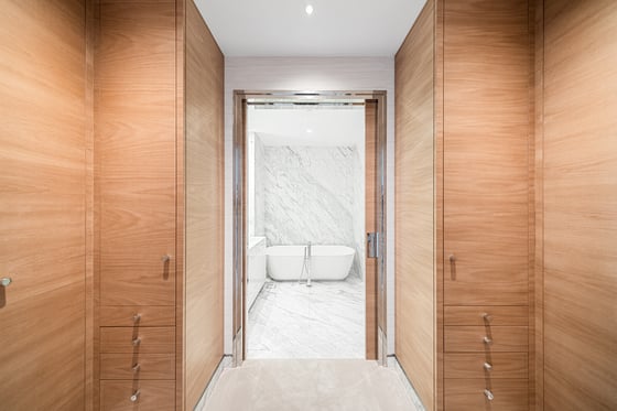 Exquisite Private Home by Award-Winning Designer, picture 21