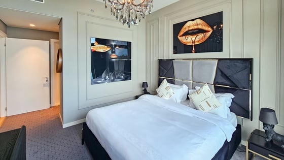 Stunning Waterfront Apartment | 2 Beds | Beach Vista, picture 10