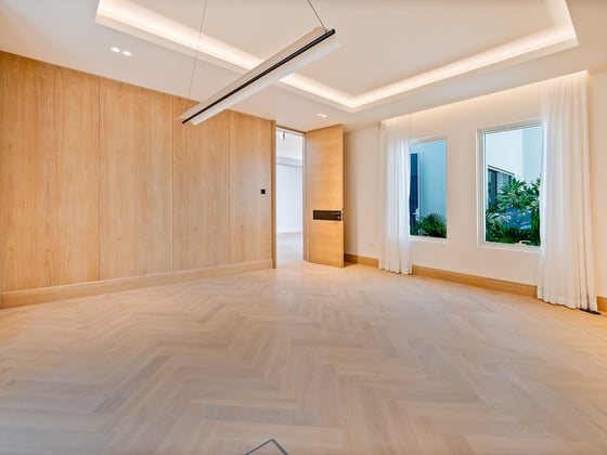 Exclusively Listed | High No | Vacant, picture 8