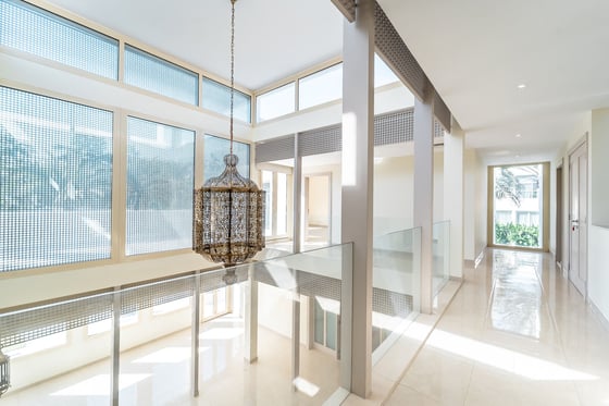 Private Pool | Lakeside Luxury | Available Now, picture 14