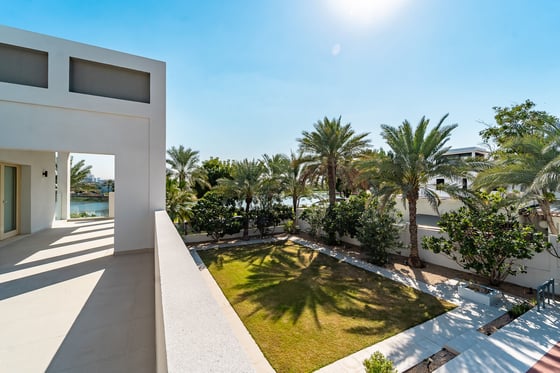 Private Pool | Lakeside Luxury | Available Now, picture 23