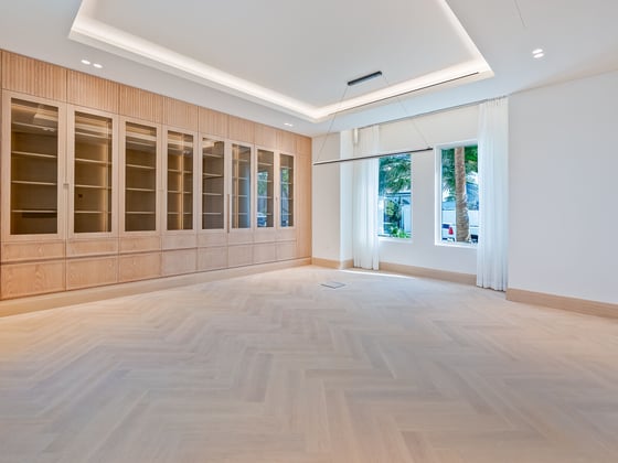 Exclusively Listed | High No | Vacant, picture 6