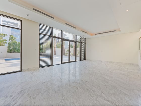 Luxury 4-Bed Villa | District One | MBR City, picture 4