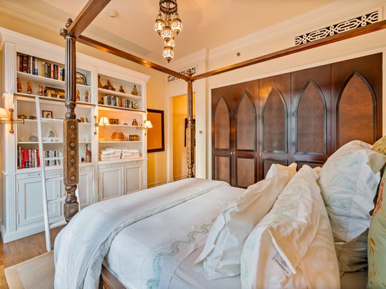 Exceptionally Rare Townhouse in Downtown Dubai, picture 8