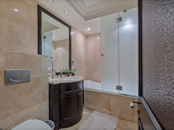 Exceptionally Rare Townhouse in Downtown Dubai, picture 16