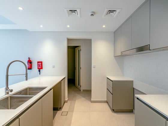 Luxury 4-Bed Apartment | Burj Al Arab View, picture 7