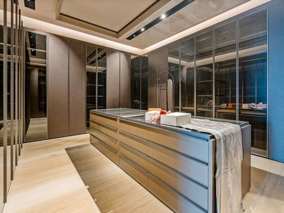 Fully Furnished | Luxurious Villa | Prime Location, picture 19