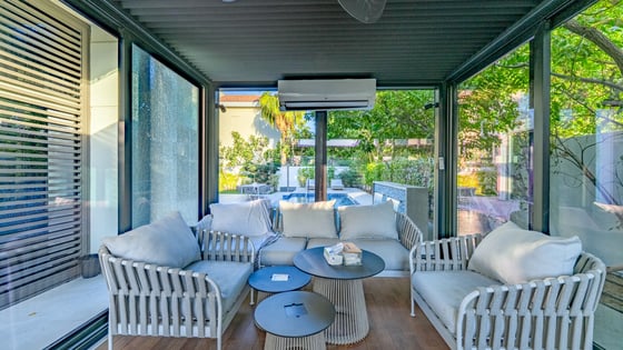 Refined Family-Friendly Villa in District One, picture 30