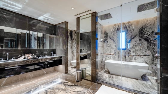 Refined Family-Friendly Villa in District One, picture 19