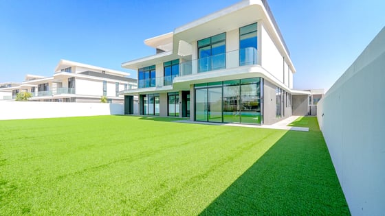 Stunning Contemporary Villa with Golf Views, picture 35