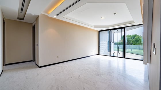 Stunning Contemporary Villa with Golf Views, picture 13