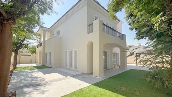 Fully upgraded 5BR Villa | Ready to move in, picture 1