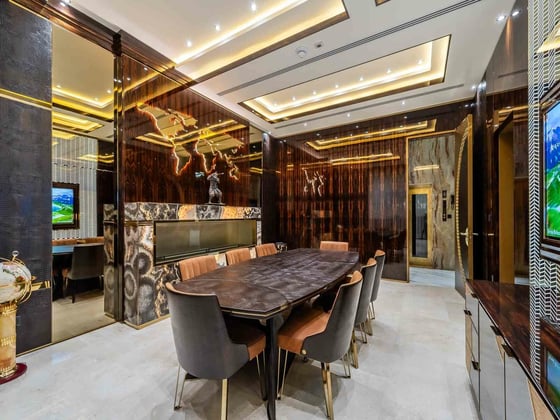 Expansive Luxury Mansion | Full Lake View, picture 17