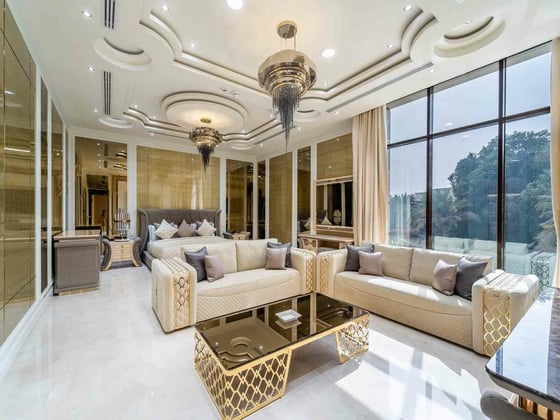 Expansive Luxury Mansion | Full Lake View, picture 7