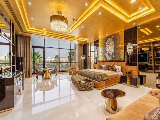 Expansive Luxury Mansion | Full Lake View, picture 19