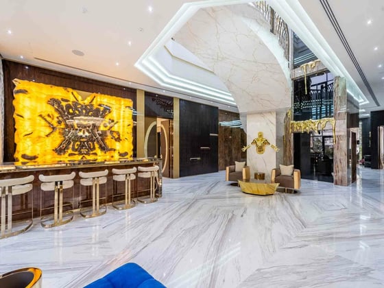 Expansive Luxury Mansion | Full Lake View, picture 13