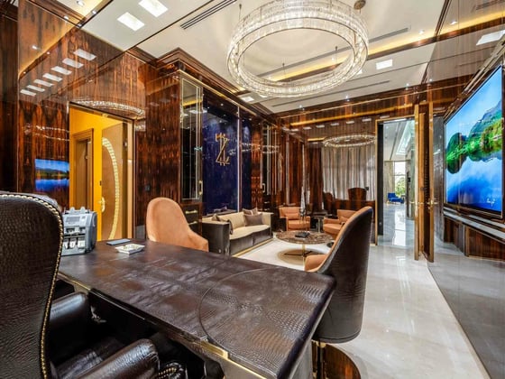 Expansive Luxury Mansion | Full Lake View, picture 16