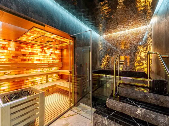 Expansive Luxury Mansion | Full Lake View, picture 27