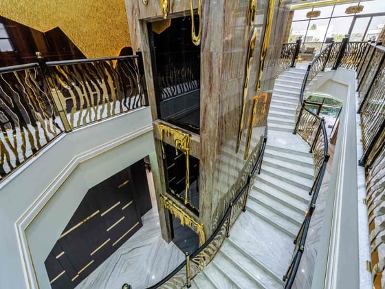 Expansive Luxury Mansion | Full Lake View, picture 9