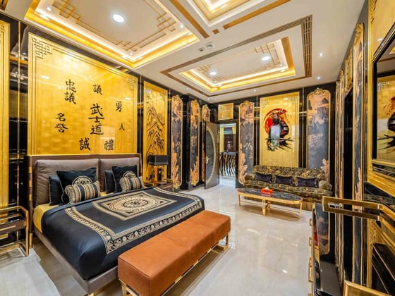 Expansive Luxury Mansion | Full Lake View, picture 20