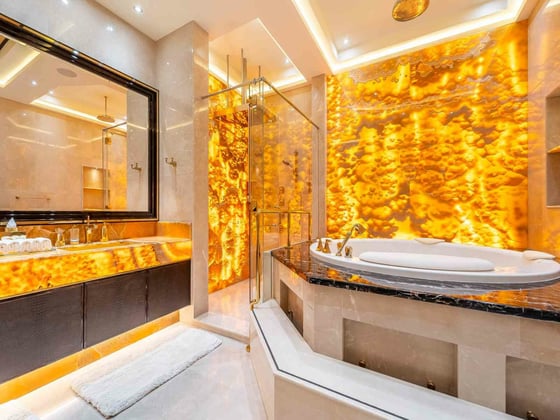 Expansive Luxury Mansion | Full Lake View, picture 21