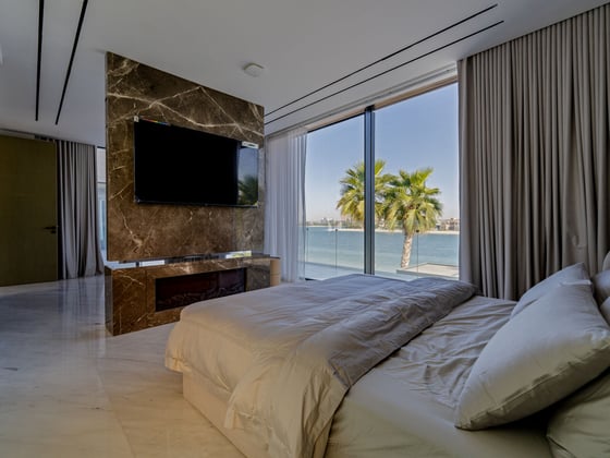 Ultra-Luxury Extended Palm Jumeirah Villa, picture 11