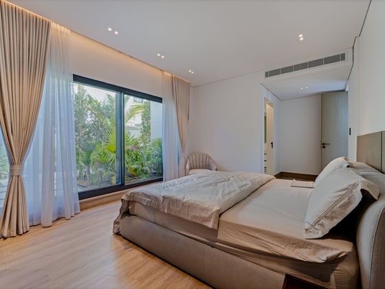Ultra-Luxury Extended Palm Jumeirah Villa, picture 17