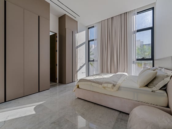 Ultra-Luxury Extended Palm Jumeirah Villa, picture 18
