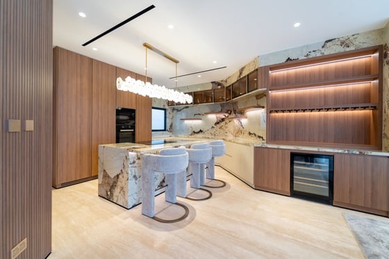 Upgraded Garden Home with Private Beach Access, picture 9