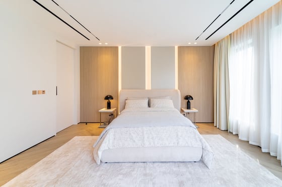 Upgraded Garden Home with Private Beach Access, picture 35