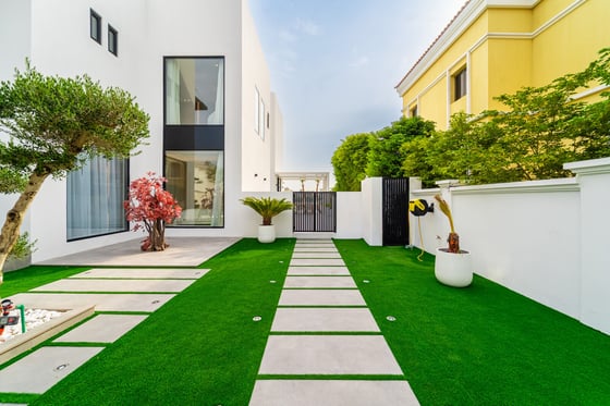 Upgraded Garden Home with Private Beach Access, picture 47