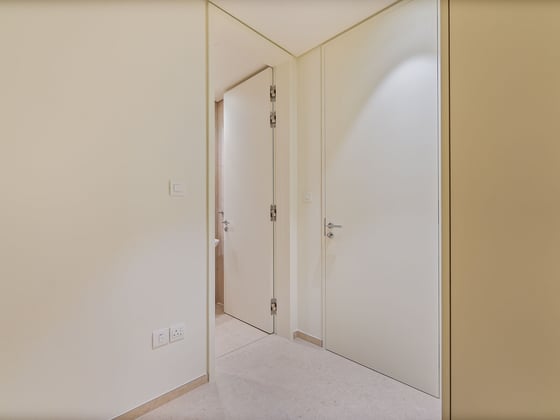 Exclusive | Rare Layout | Canal and Skyline Views, picture 18