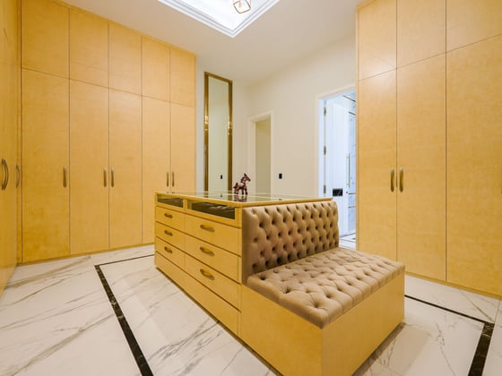 Stunning Villa | 9 Bedrooms | Private Pool, Spa, Rooftop Lounge &amp; Gym, picture 17