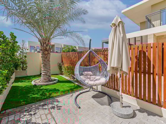 Vacant on Transfer - Single Row - Corner Unit, picture 18