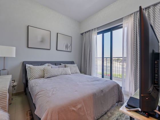 Vacant on Transfer - Single Row - Corner Unit, picture 10