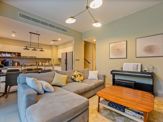 Vacant on Transfer - Single Row - Corner Unit, picture 4