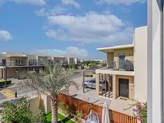 Vacant on Transfer - Single Row - Corner Unit, picture 17