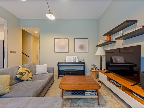 Vacant on Transfer - Single Row - Corner Unit, picture 3