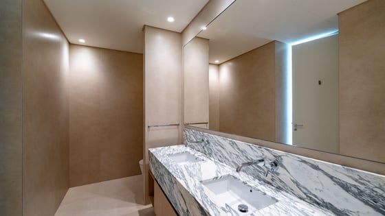 Skyline Elegance | Waterfront Living | 2BR APT, picture 15