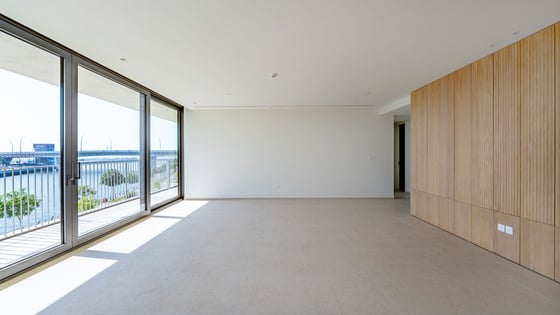 Skyline Elegance | Waterfront Living | 2BR APT, picture 3