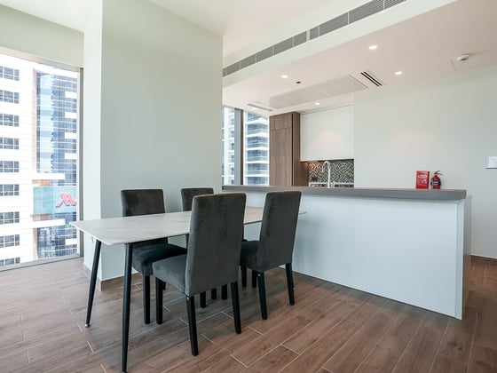 Exclusive | Fully Furnished 2BR| Front Marina View, picture 3