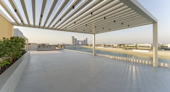 6BR Custom-Built Mansion with Amazing Rooftop Views, picture 19