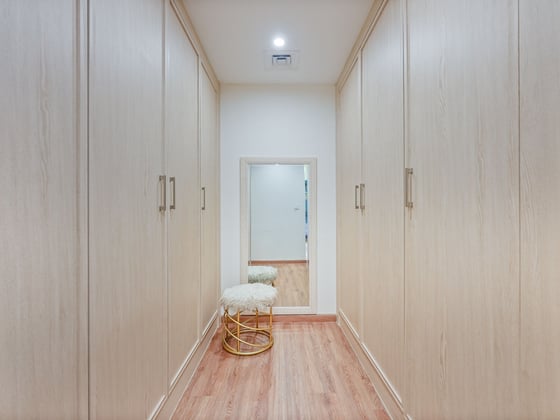 Fully Upgraded I Elevator | VOT | Fully Furnished, picture 15