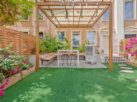 Fully Upgraded I Elevator | VOT | Fully Furnished, picture 1