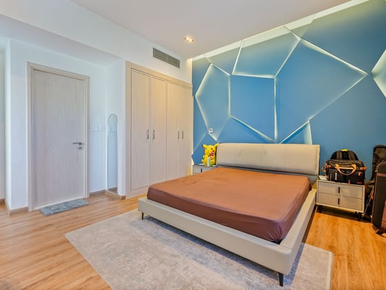 Fully Upgraded I Elevator | VOT | Fully Furnished, picture 8