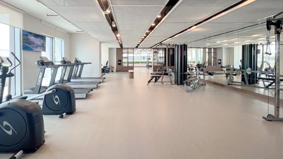 Skyline Elegance | Luxury 2BR | Beach Isle T2, picture 14