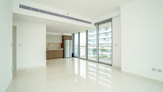 Skyline Elegance | Luxury 2BR | Beach Isle T2, picture 4